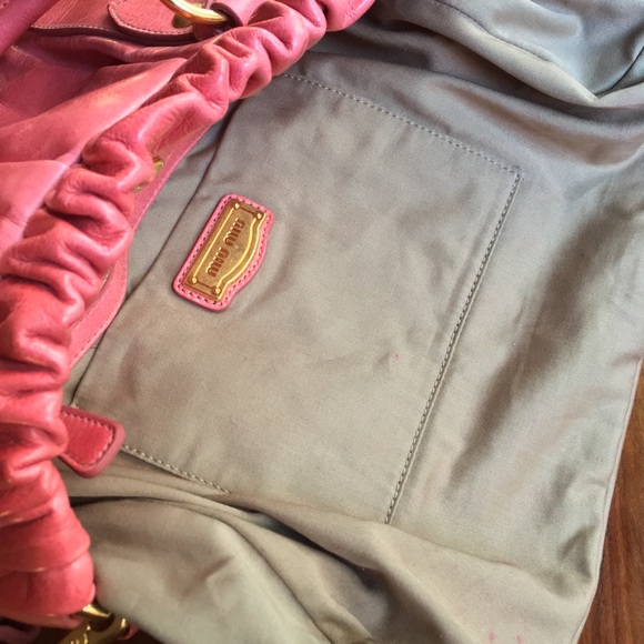 Miu Miu Vitello Lux Rosa Crossbody - Picture 6 of 17